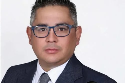 #PolíticaConfidencial: En México los expedientes no matan, pero pesan demasiado