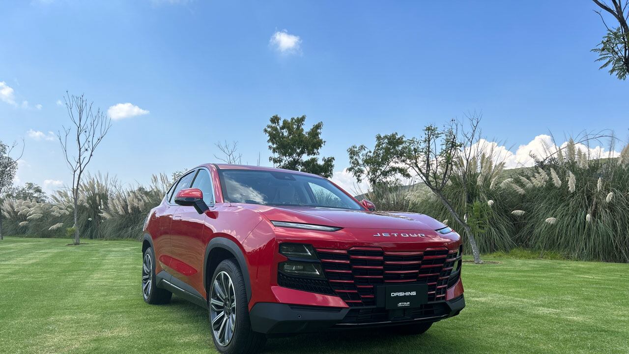 Jetour presenta su modelo Dashing en México