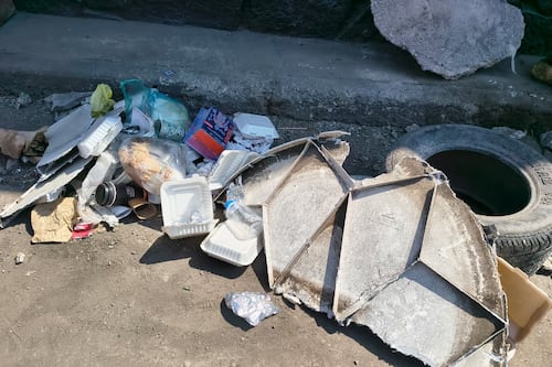 ¡Ni el ejemplo dieron!, cuerpos de emergencia dejaron montones de basura tras el México vs. Portugal