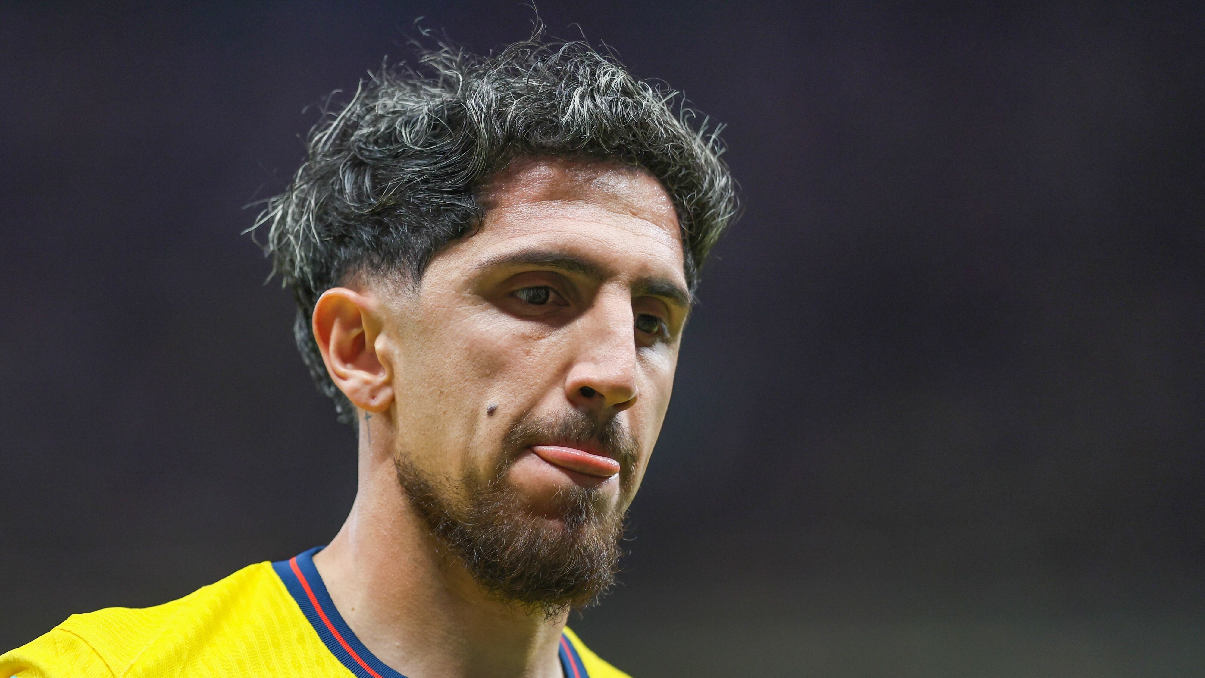 Diego Valdés se burla de la afición de Chivas