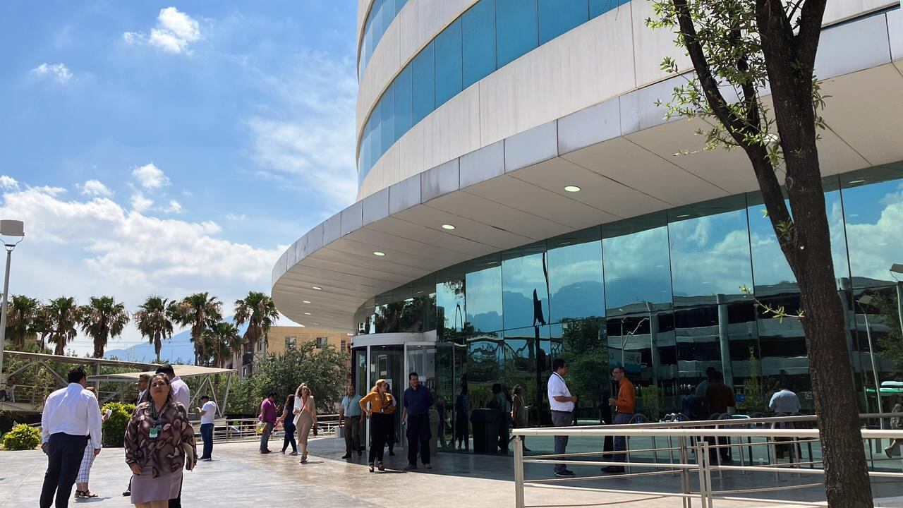 Pese a la denuncia del gobernador en la Torre Administrativa todo estaba en calma.