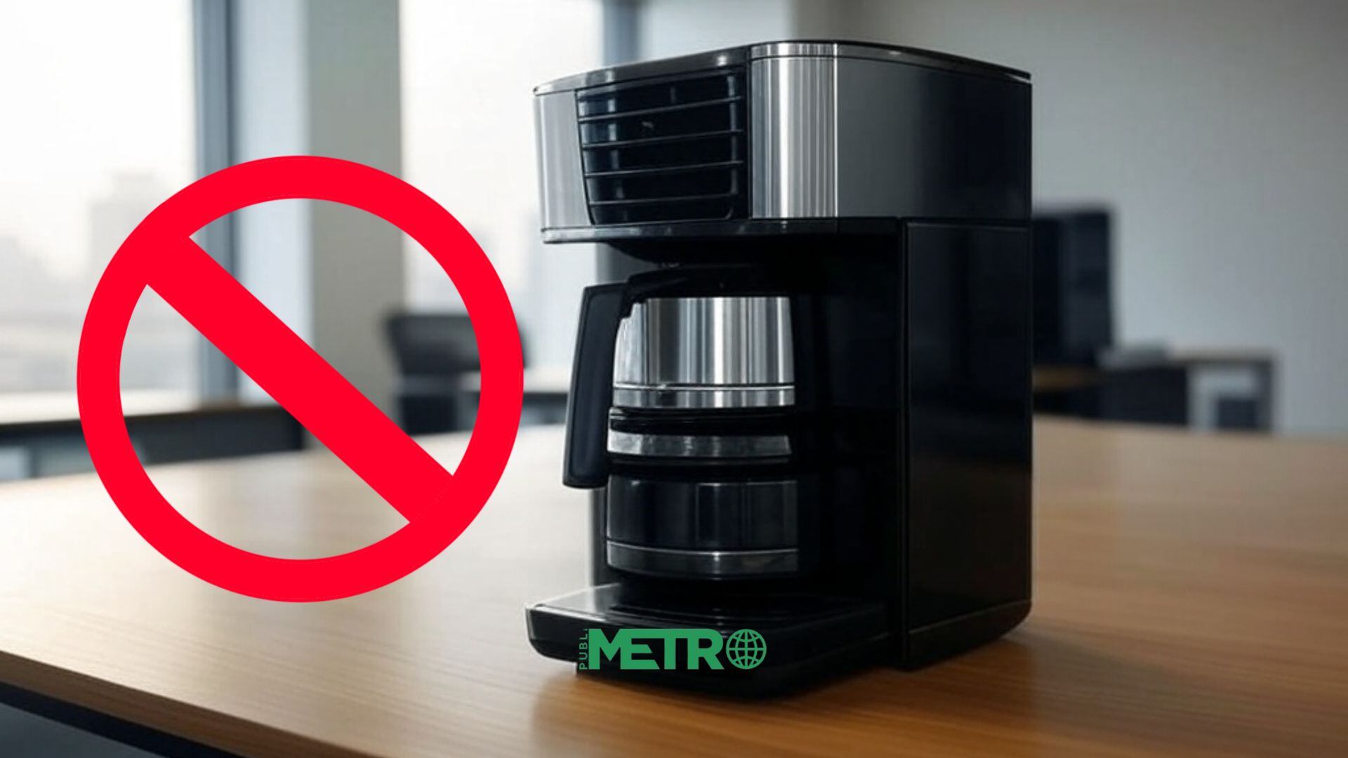 Cafeteras, microondas, ventiladores y más: Electrodomésticos prohibidos en oficinas por esta razón