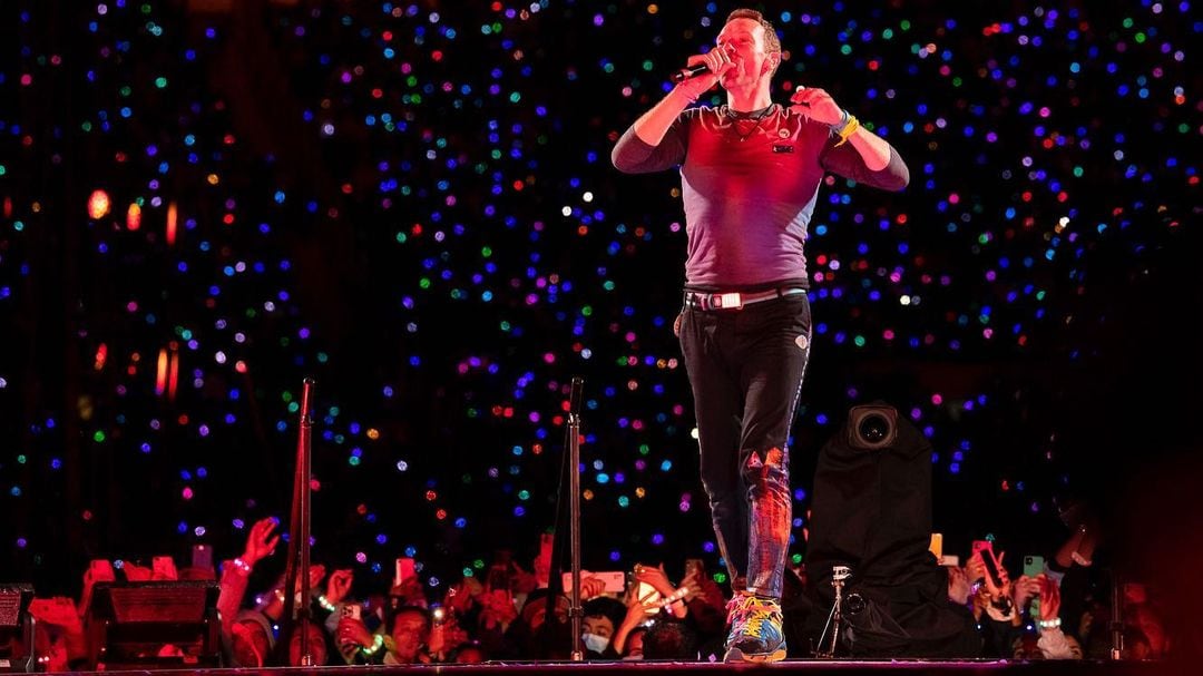 Coldplay pospone conciertos en Brasil por complejo estado de salud de Chris Martin