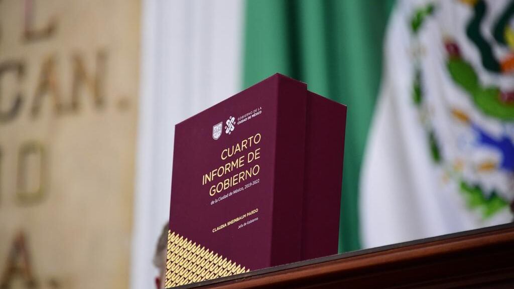 El Cuarto Informe de Gobierno de la Ciudad de México fue entregado este jueves al Congreso capitalino. Foto: Cortesía