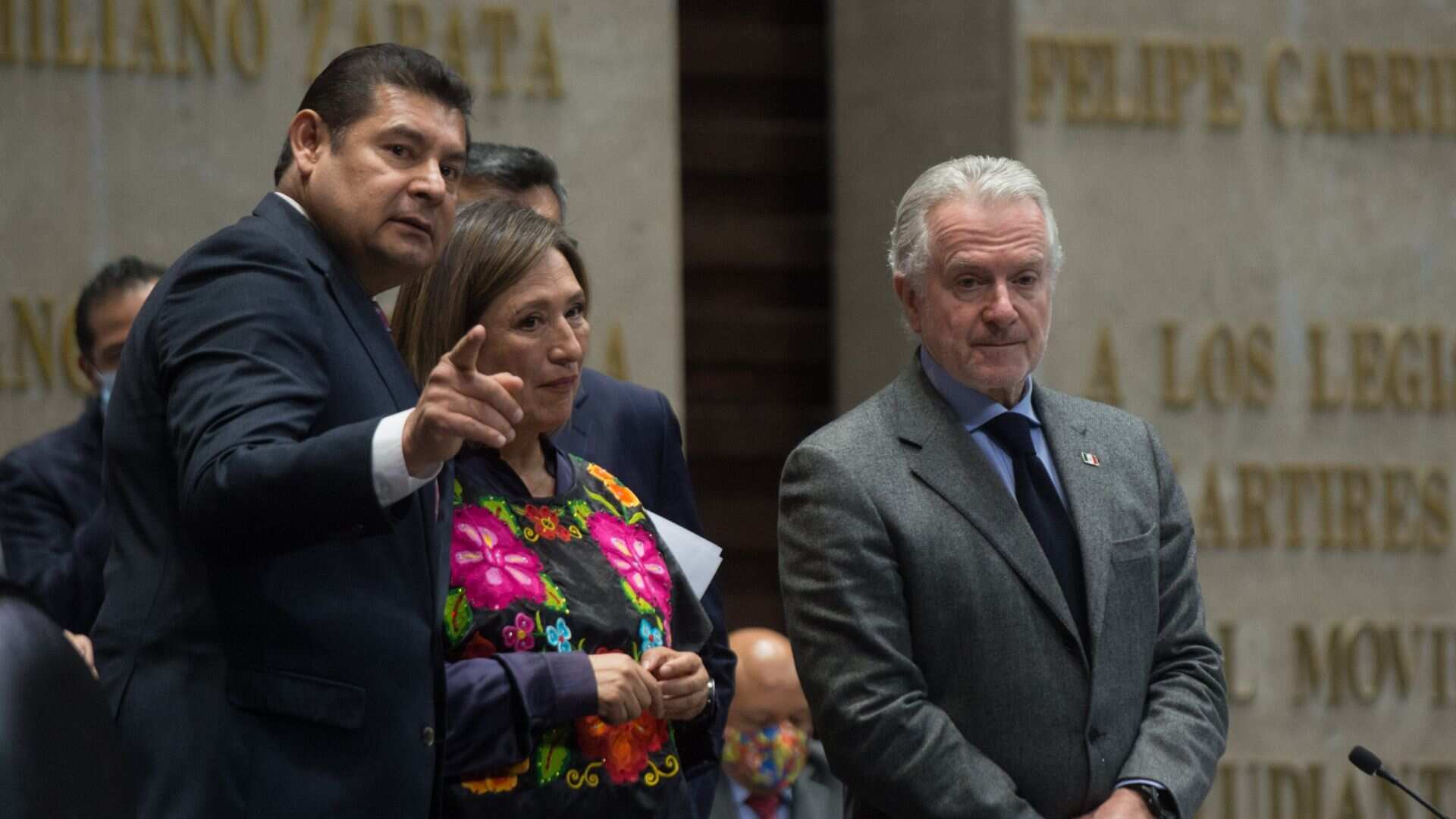 Tribunal Electoral revisará separación del cargo de Xóchitl Gálvez y Santiago Creel