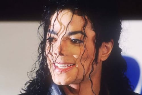 Víctimas de Michael Jackson exigen indemnización millonaria por presunto abuso