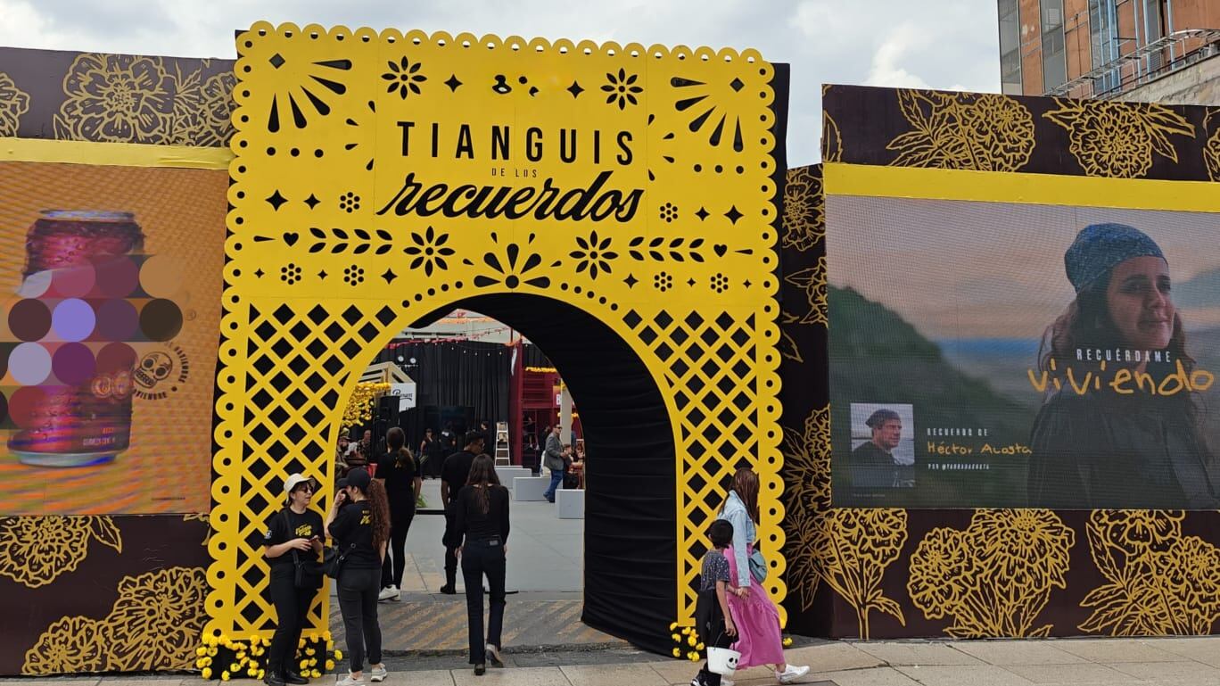 El Tianguis de los Recuerdos estará abierto este 2 y 3 de noviembre, aquí disfrutarás de diversas amenidades y curiosidades enfocadas al Día de Muertos