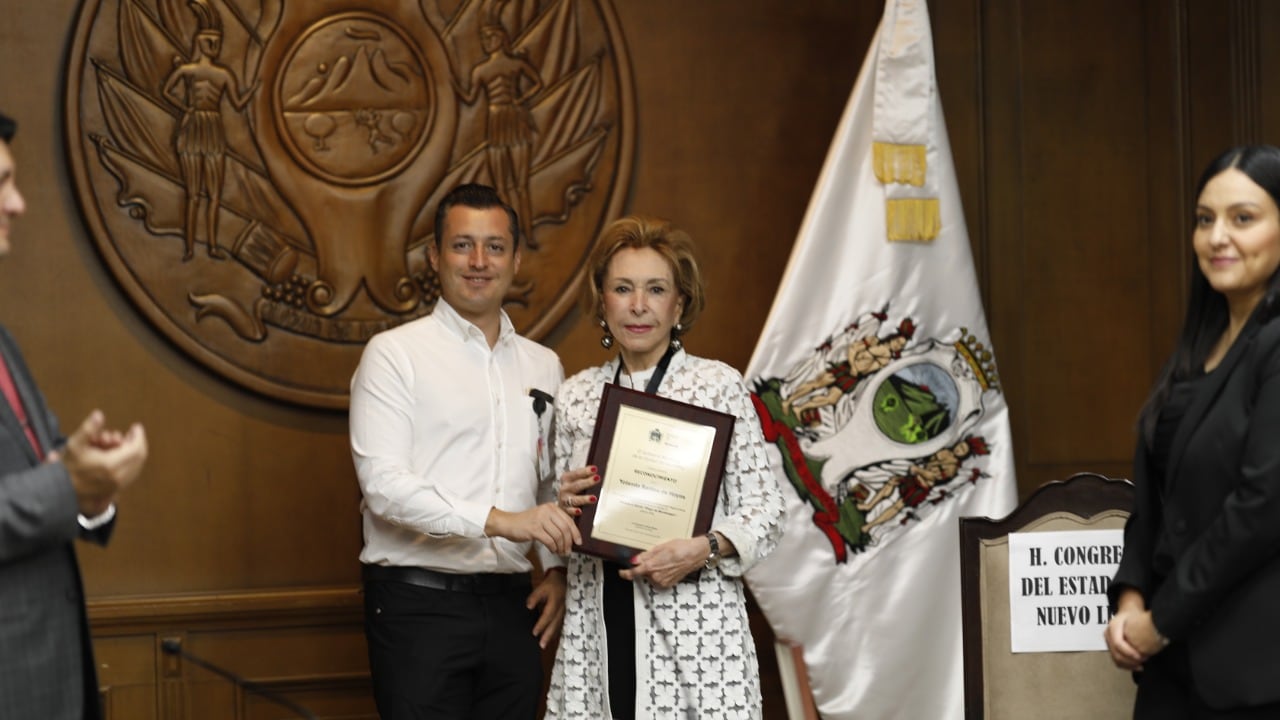 Yolanda Santos se comprometió, mientras tenga fuerzas, a trabajar por un México más próspero.