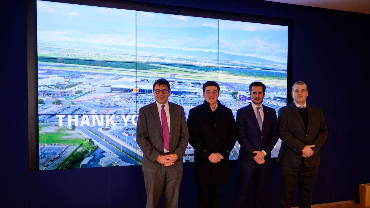 García e Iván Rivas, secretario de Economía, presentaron los proyectos históricos de la administración estatal.