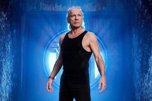 Bruce Dickinson: “Soy un geek de los aviones, no me enloquece el mundo digital”