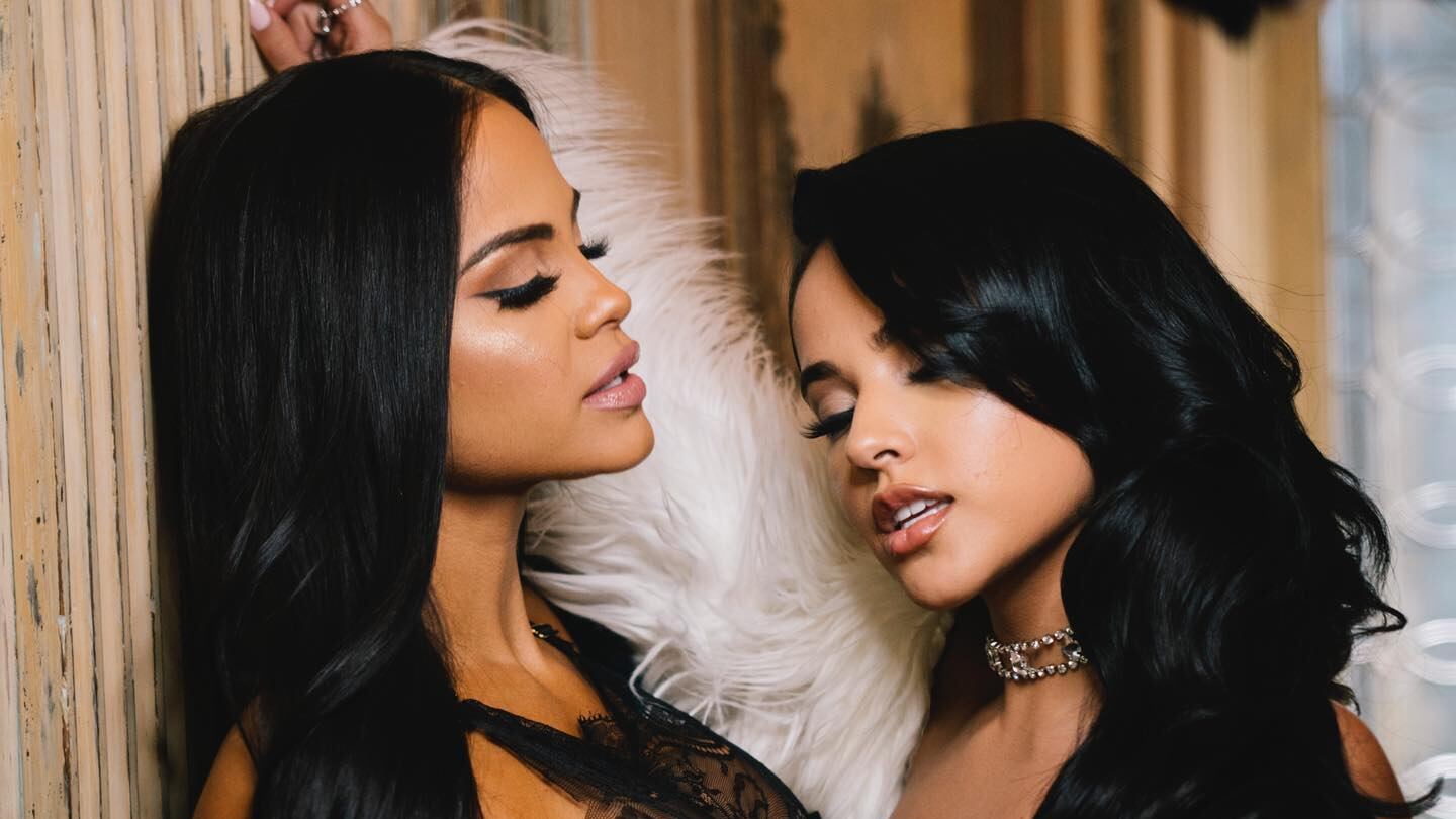 El tema 'Sin Pijama' de Becky G y Natti Natasha es una de las colaboraciones femeninas y latinas más importantes de la música.