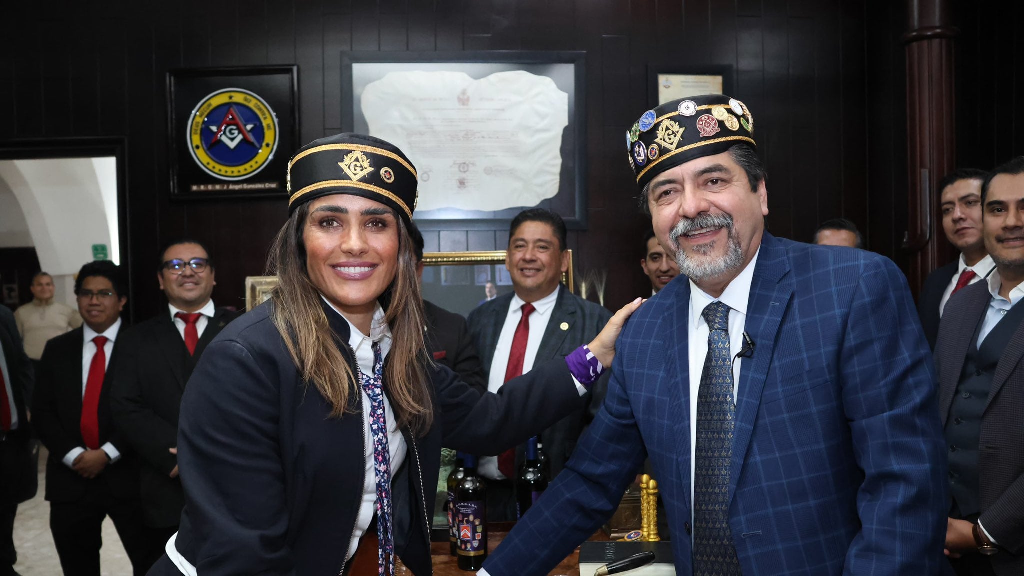 La alcaldesa acudió a la Gran Logia del Valle de México y compartió imágenes del encuentro