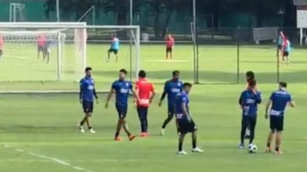 Jesús Molina ignora a Michel Leaño