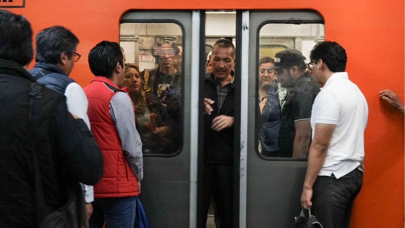 Un Metro que colapsa