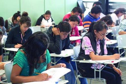 Venezuela y Bolivia invierten el doble que México en educación universitaria