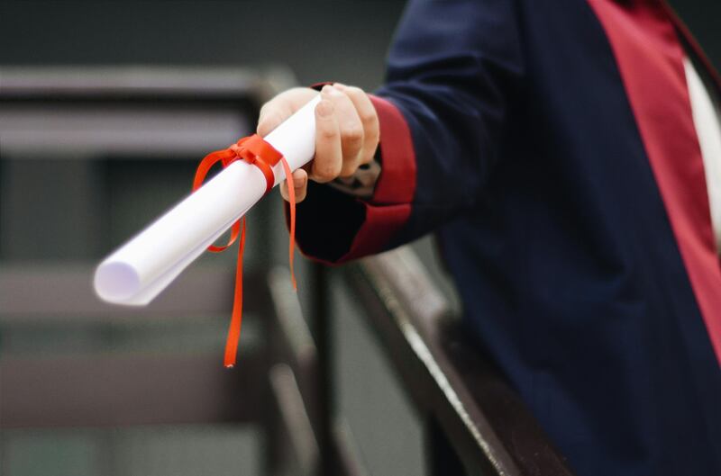 Te mostramos algunas estrategias  que utilizan los profesionales exitosos para financiar su MBA sin endeudarse demasiado. Desde becas  hasta programas de patrocinio empresarial