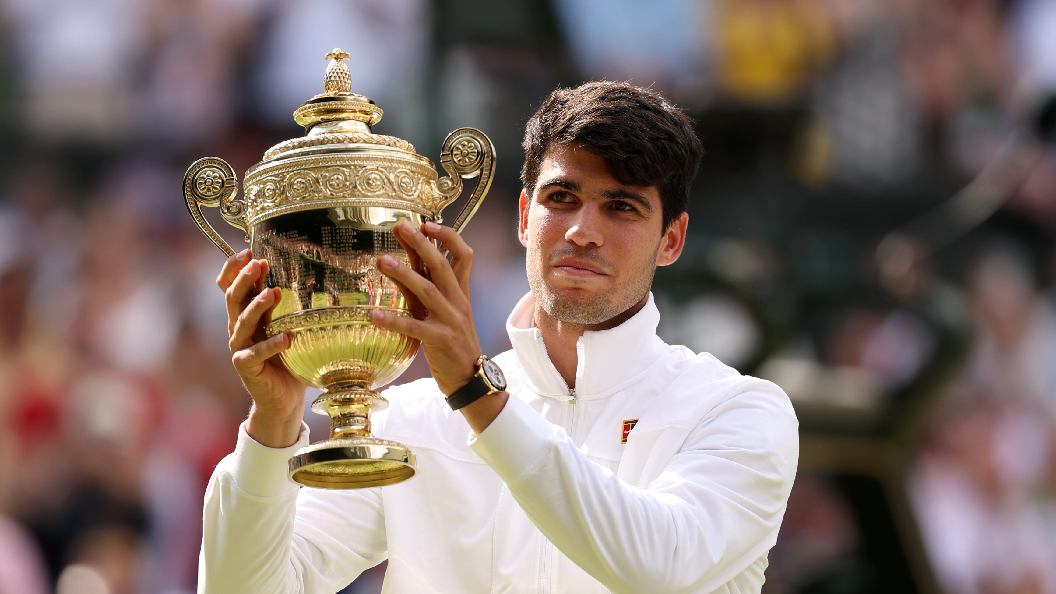 Carlos Alcaraz se consagra campeón de Wimbledon 2024.