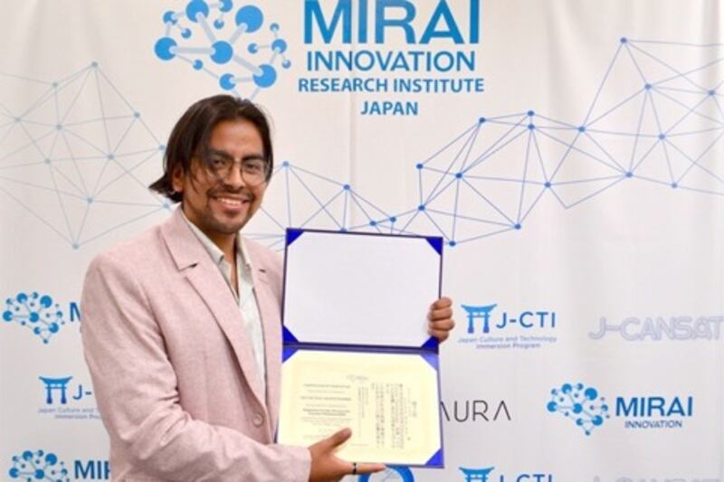 Alumno BUAP obtiene Premio al Mejor Proyecto de la Industria del programa EMFUTECH 2023, con sede en Japón