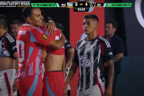 Se desploma llorando; jugador de la Kings League se entera de incidente familiar en pleno partido