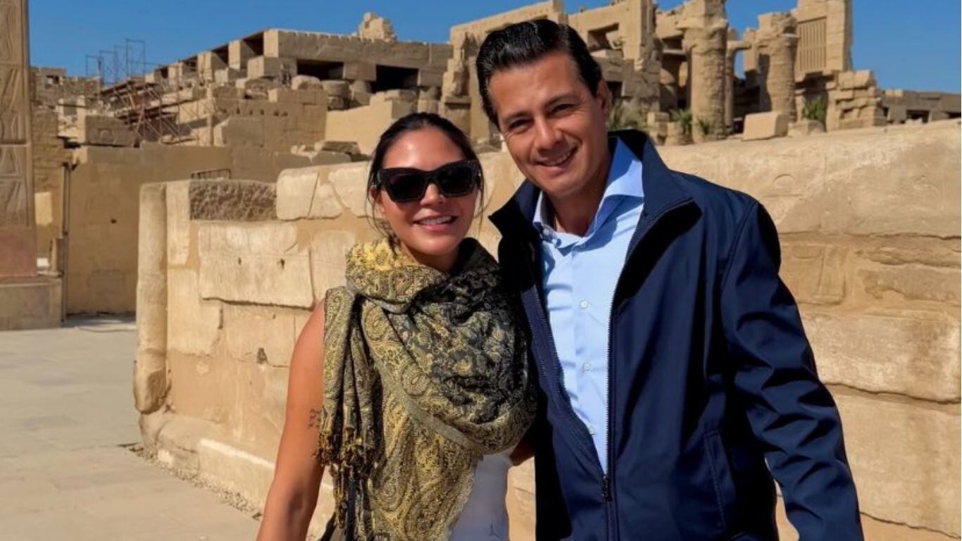 Enrique Peña Nieto, junto a su nueva novia, en Egipto