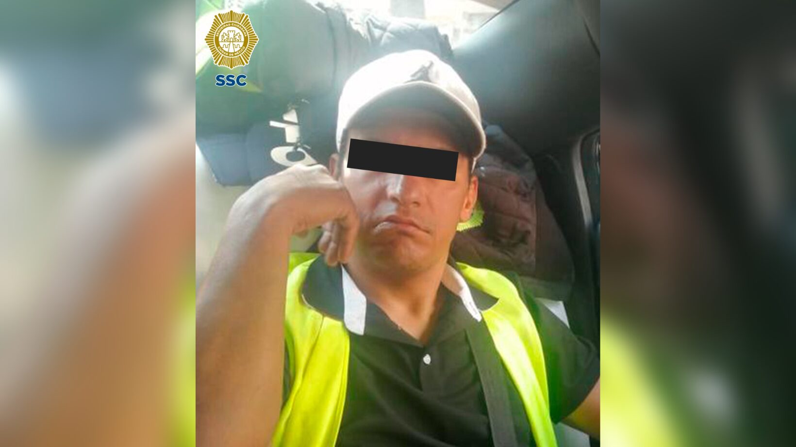 El hombre de 29 años de edad fue detenido por cobrar por estacionamiento en vía pública.