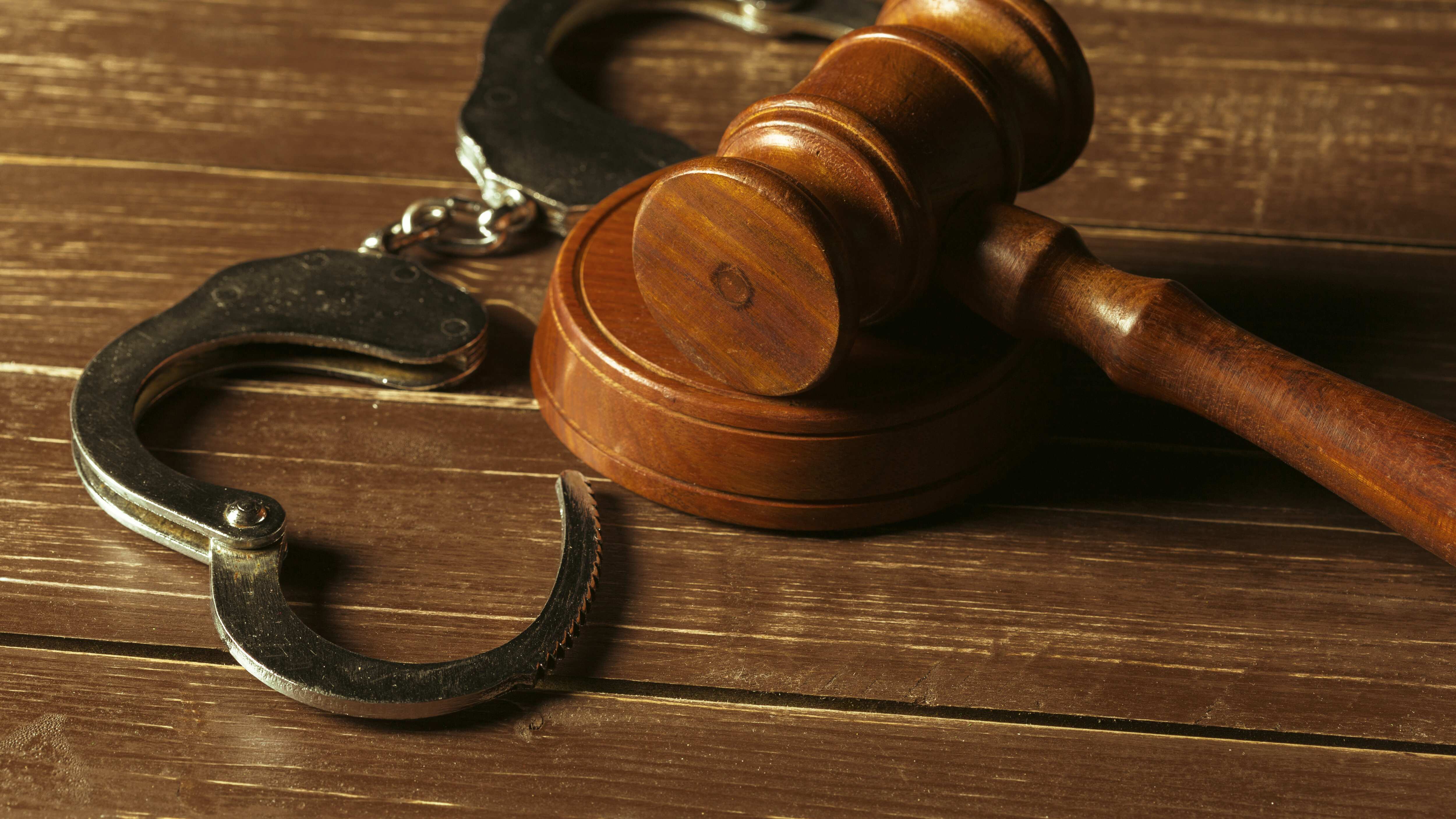 Juiz aposentado é preso suspeito de importunação sexual