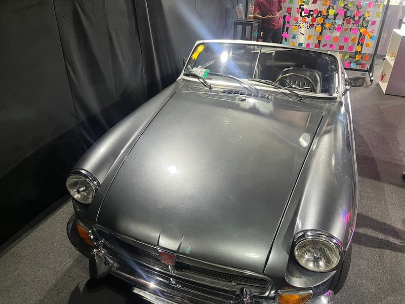 LE SSERAFIM 2025 POP UP IN MEXICO
