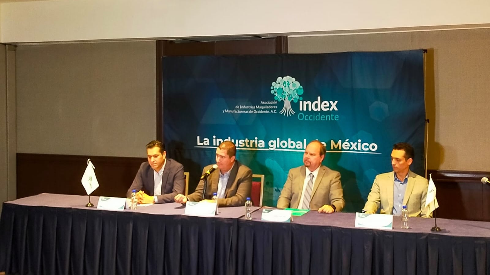 La gira en el “SIlicon Valley” que realizó el Gobierno de Jalisco y el de transición que encabezará Pablo Lemus arrojó certidumbre de que inviertan en la entidad, además más de 11 mil nuevos empleos e inversión comprometida de 18 mil 500 millones de pesos por parte de empresas californianas.
