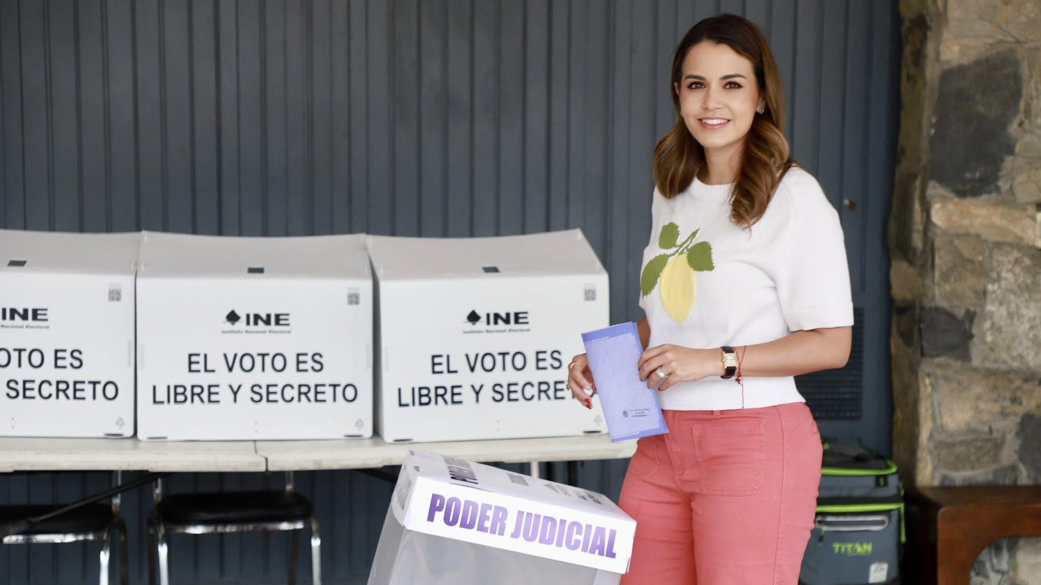 Lorena de la Garza, presidenta del Congreso de Nuevo León y priista de corazón