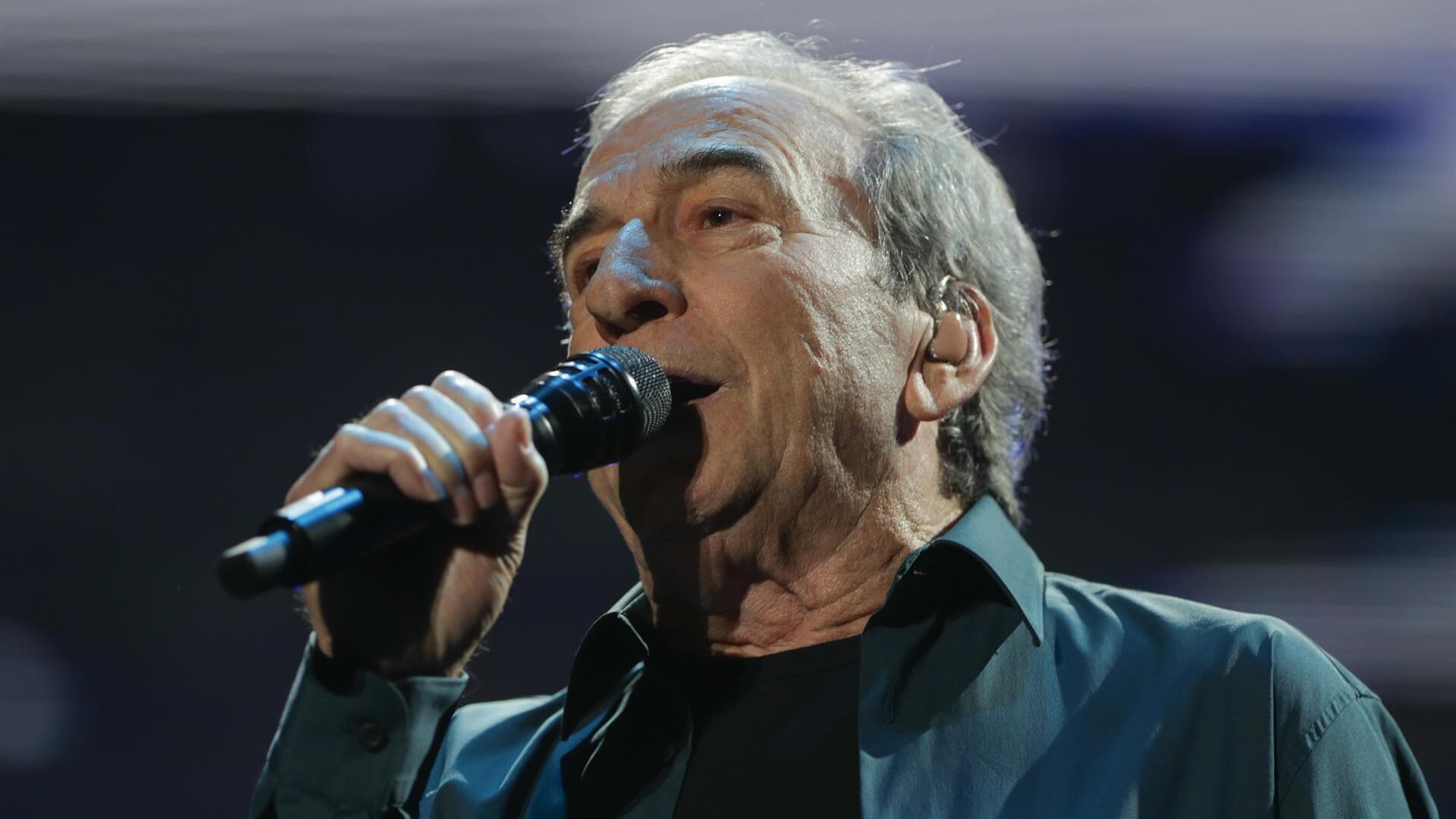 El cantautor español José Luis Perales.