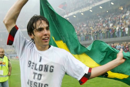 ¡Respaldo de un grande! Kaká envía mensaje de aliento a Santi Giménez en su mal momento