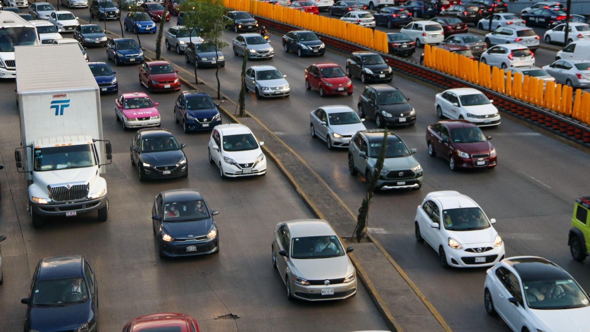 Hoy no Circula del miércoles 14 de mayo 2025 en CDMX y Edomex