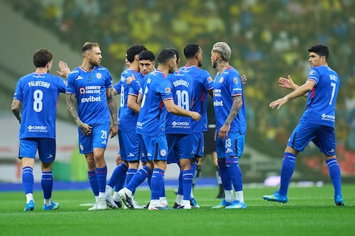¡Van con todo! Cruz Azul sorprende con convocatoria de Chiquete y Toro ante Chivas