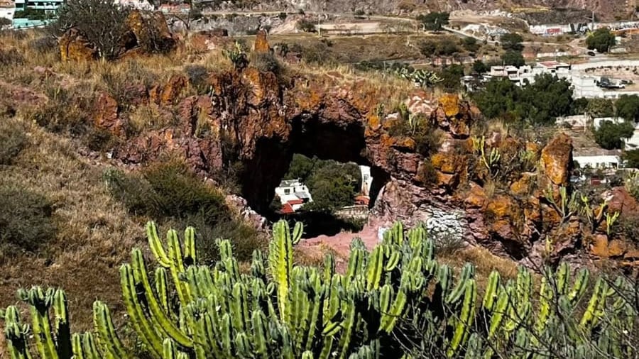 Cerro Colorado es declarado Área Natural Protegida en Querétar