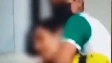 La agresión quedó grabada en video el cual circuló en redes sociales y llegó a manos de la Fiscalía.