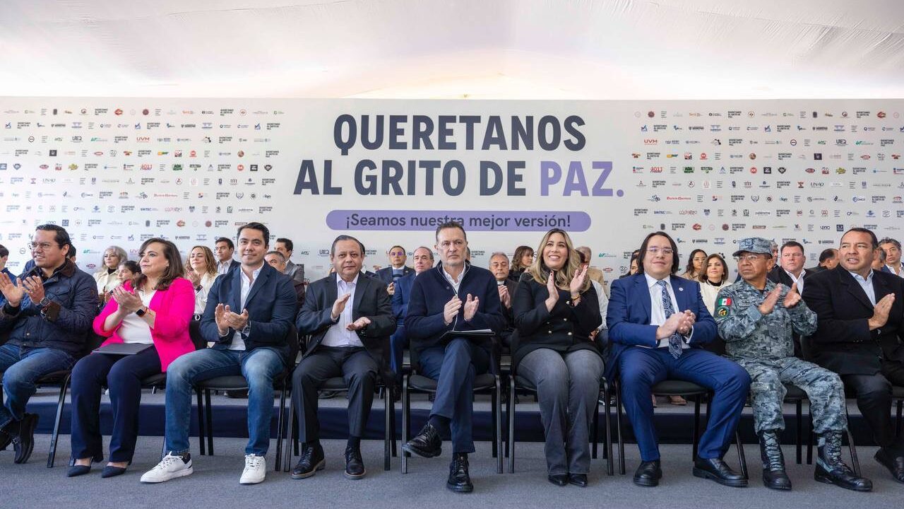 Queretanos al grito de paz.