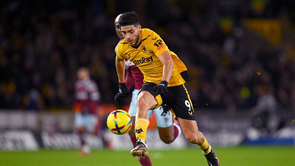 Raúl Jiménez jugó la última media hora del partido.