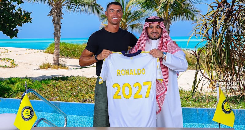 Cristiano renovó hasta 2027 con Al Nassr.