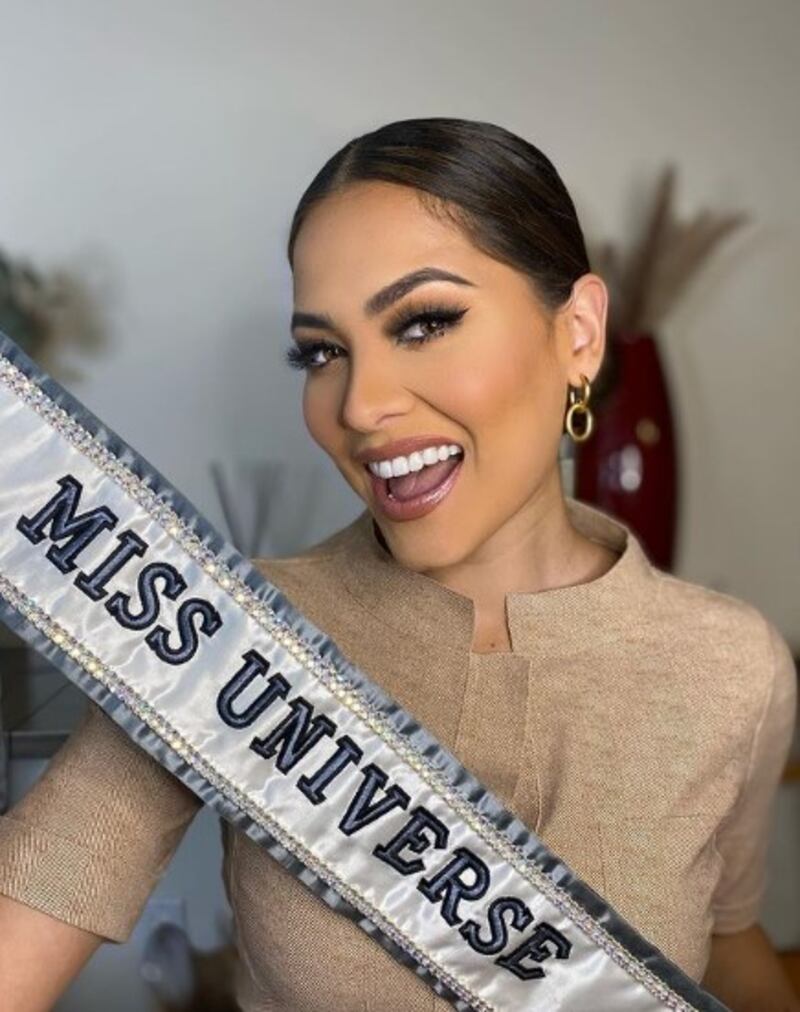 Andrea Meza