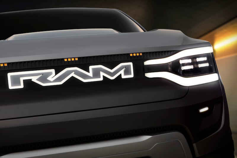 Ram 1500 Revolution anticipa la primera incursión de la firma en el mercado de los vehículos eléctricos
