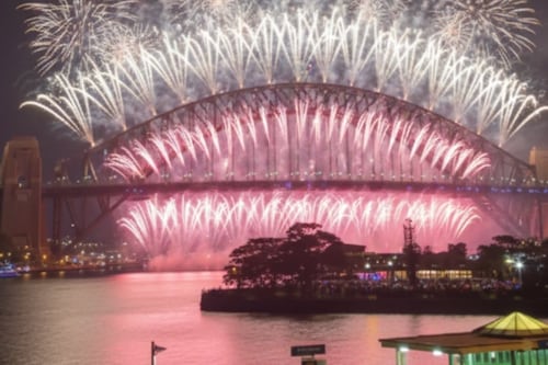 Australia recibe el 2026 con un espectacular show de fuegos artificiales en Sídney