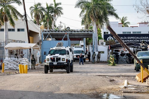 Violencia sin freno en Sinaloa: enfrentamiento en cárcel de Culiacán termina en tragedia
