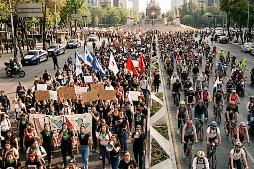 CDMX vive jornada intensa: al menos 15 concentraciones y múltiples rodadas este 18 de abril