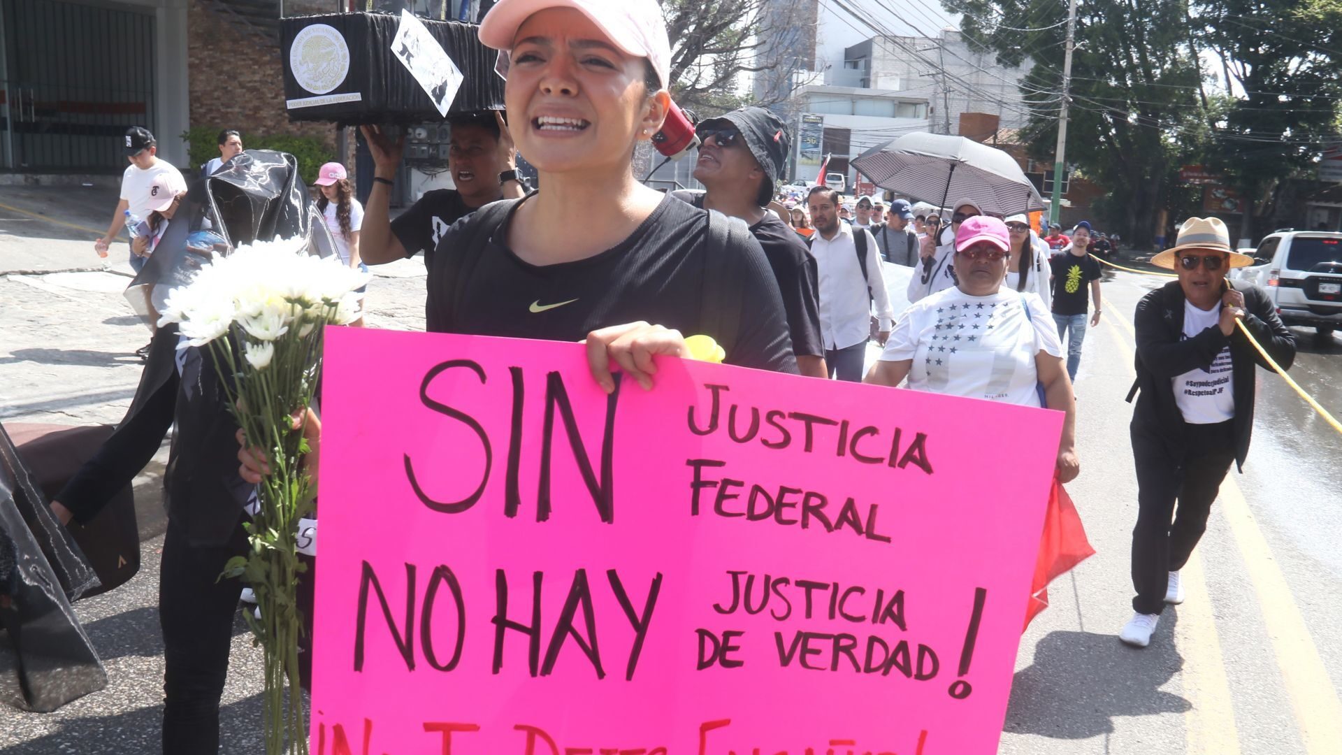 ¡A un paso de la destrucción de la República!