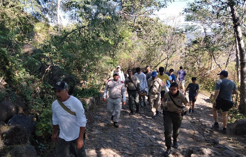 Autoridades hacen un llamado para que la gente sea cuidadosa al visitar la barranca.