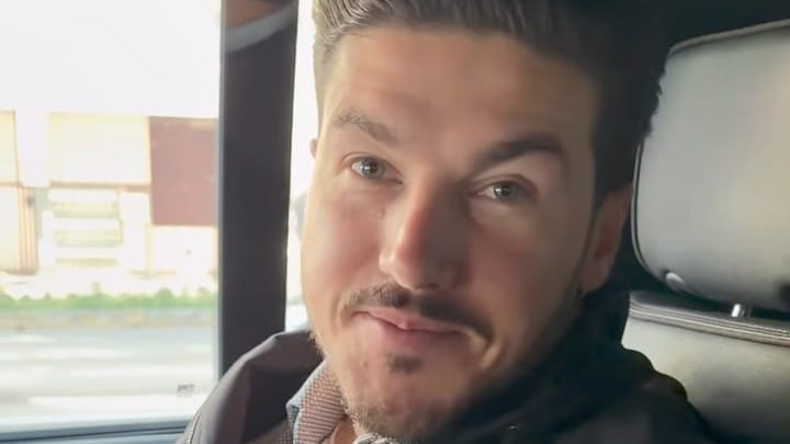 A través de una historia de Instagram el ejecutivo informó que sostendrá este martes una reunión de seguridad en CDMX.