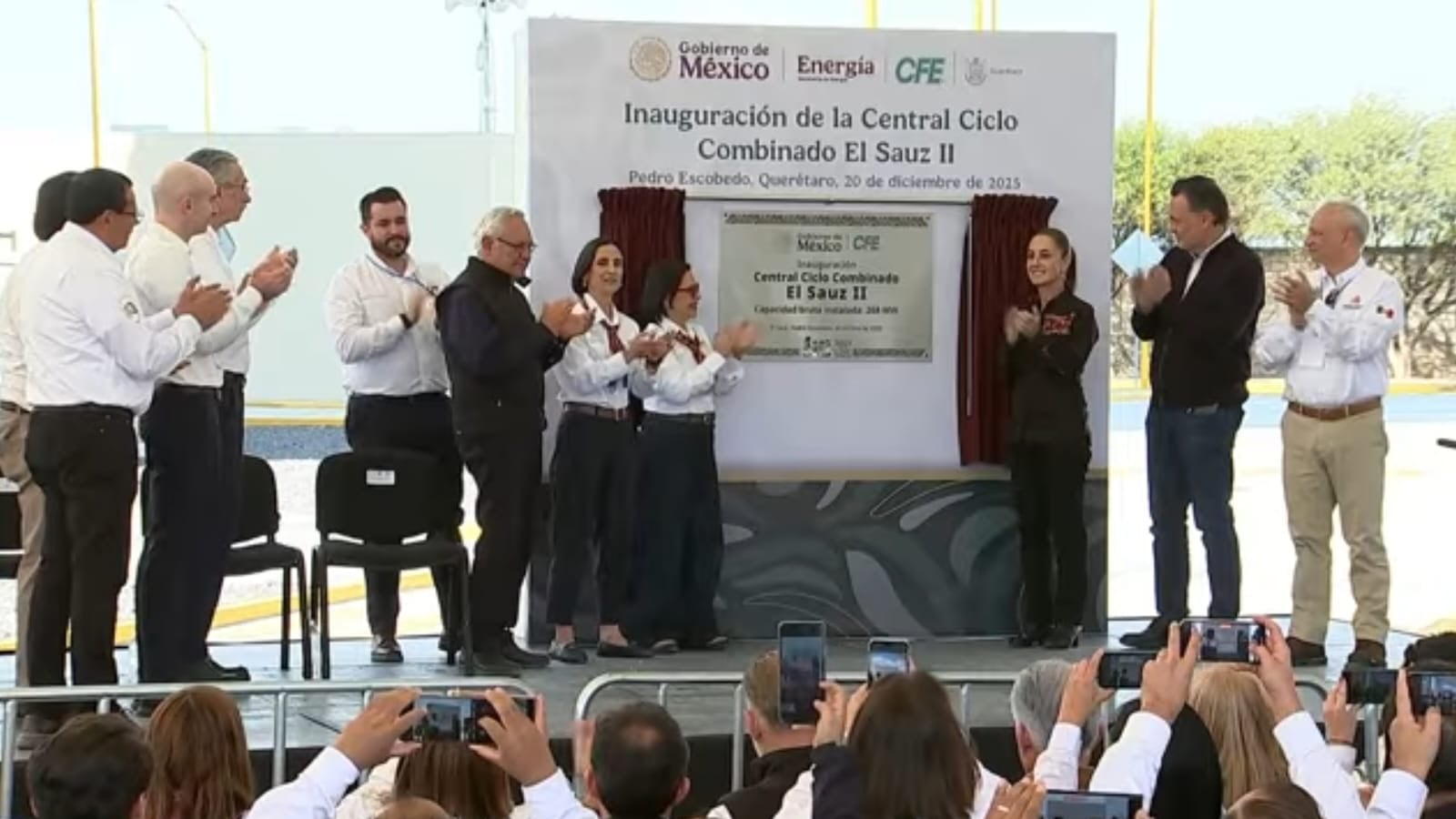 Sheinbaum inaugura planta eléctrica de la CFE en Querétaro