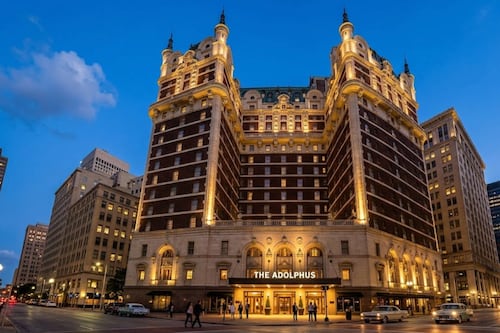 Descubre la macabra historia que esconde el hotel en el que está la Selección de Argentina