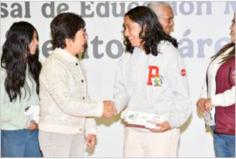 Entrega de Becas en Puebla