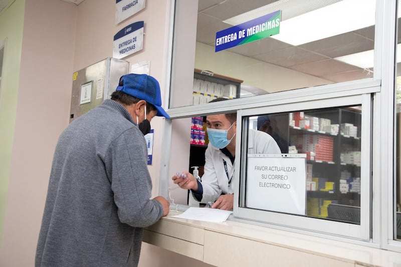 IESS compra medicamentos